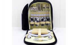 4 Person Picnic Rucksack with Accessories